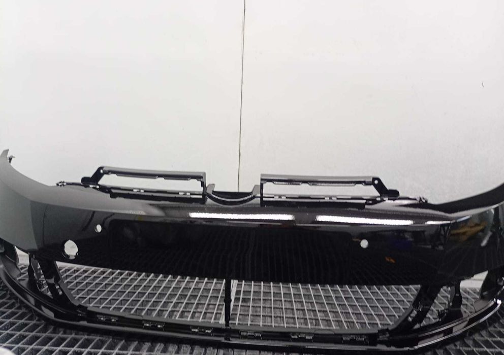 Bara Fata Senzori Parcare VW Golf 6 VI An 2008-2013 (L041 (Negru))