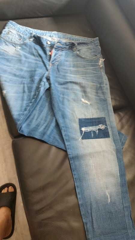 Dsquared jeans size 52