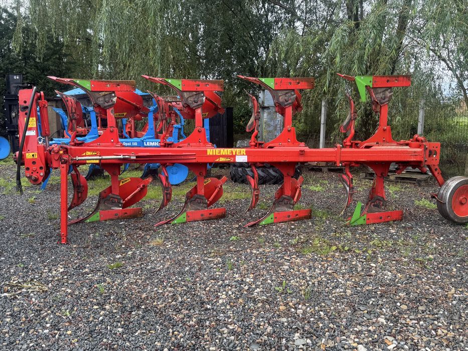 Plug simplu marca kverneland. ,reversibil  Niemeyer