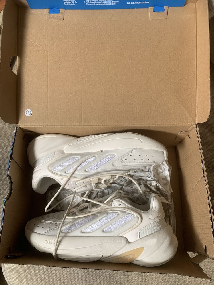 Adidas Ozelia 37