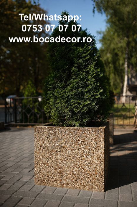 Jardiniere vaze ghiveci din mozaic piatra, prefabricate din beton