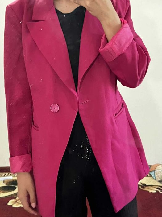 Костюм пиджак розовый