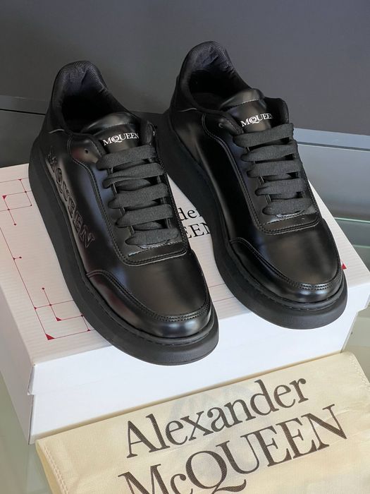Adidasi Alexander Mcqueen noi !!! Marimi 40/44 !!!