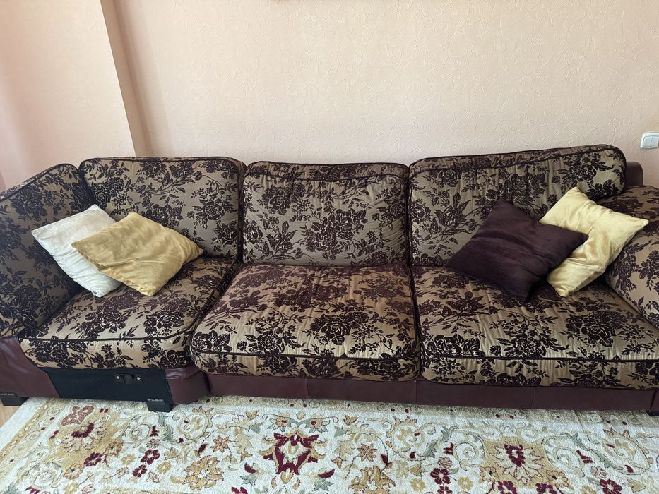 Продам срочно диван