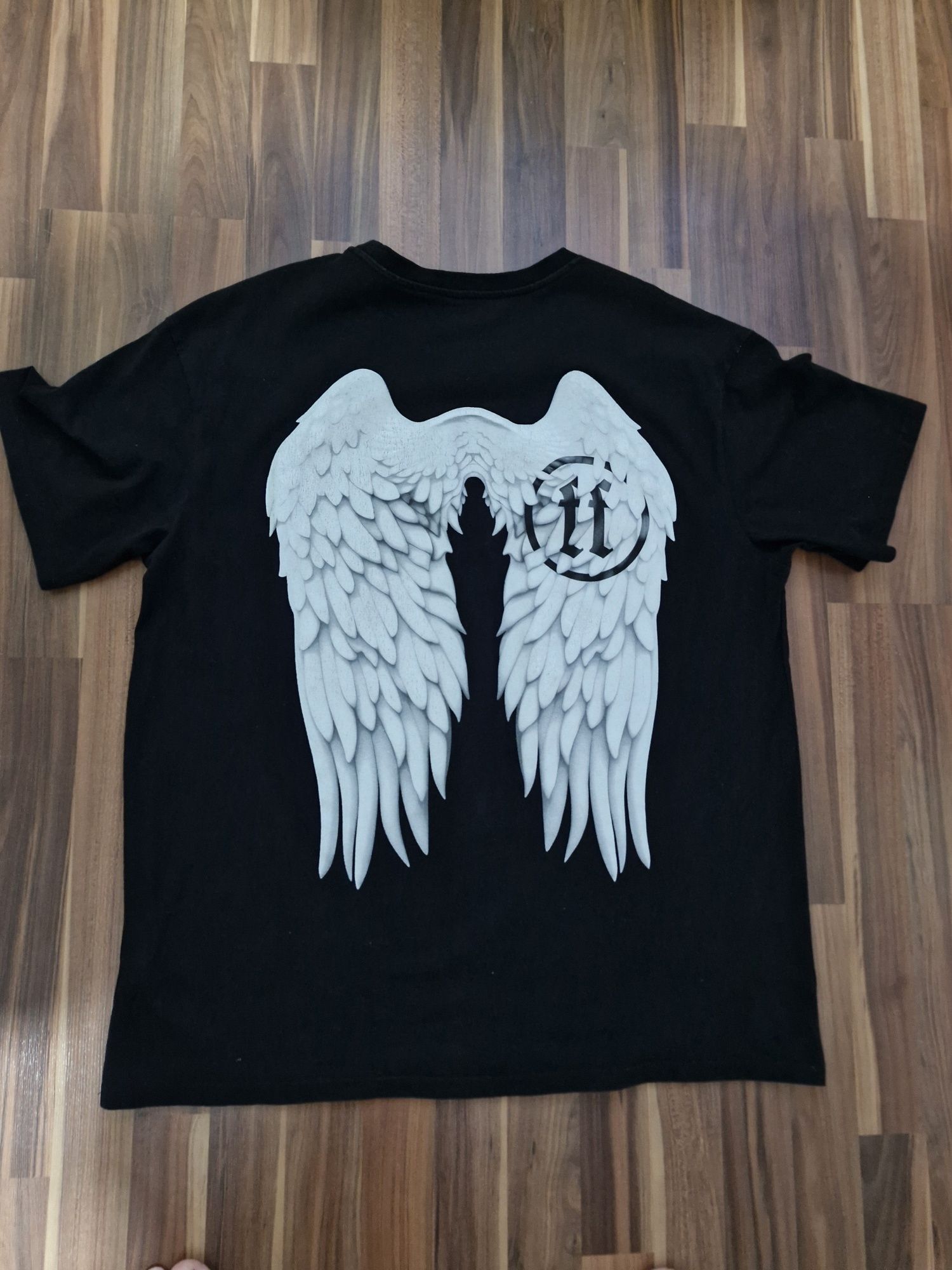 Tricou forghotten faces ( nu amiri )