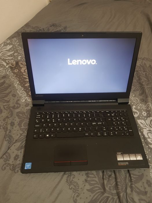 Laptop Lenovo v110 
Ideal pentru filme facebook office