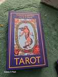 Cărți tarot nou în cutie