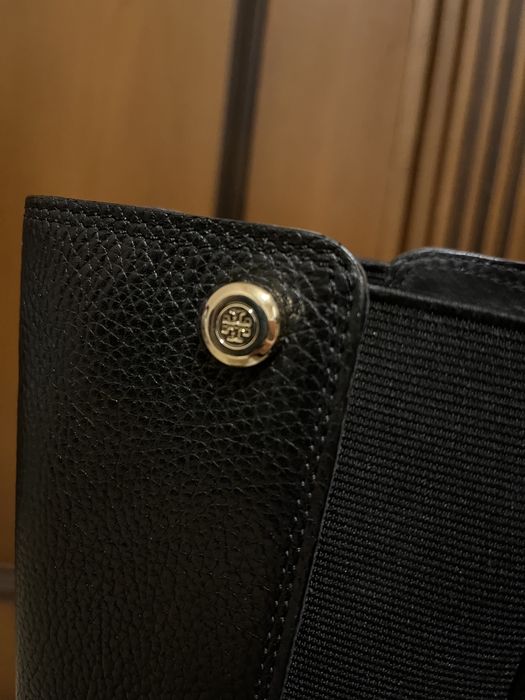 Vând cizme din piele Tory Burch marimea 37-38