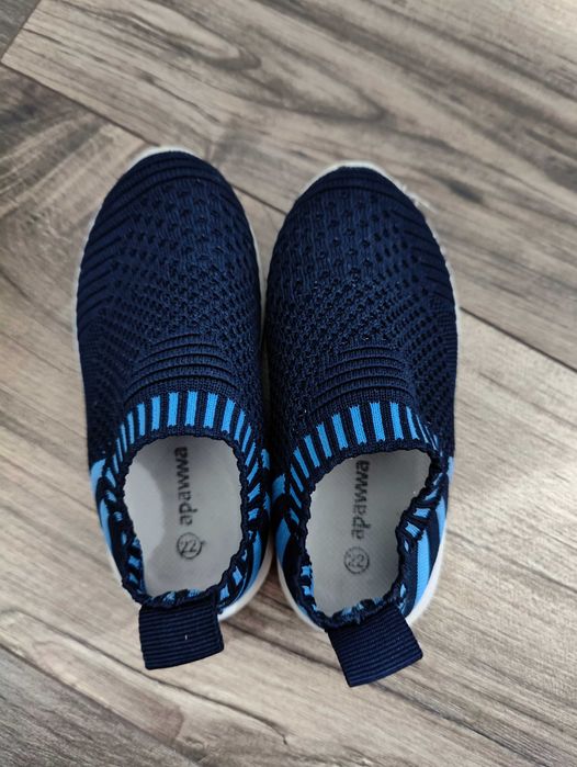 Adidași apawwa mărimea 22
