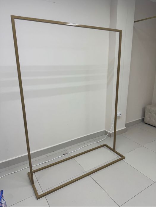 Срочно продам стойки рейлы