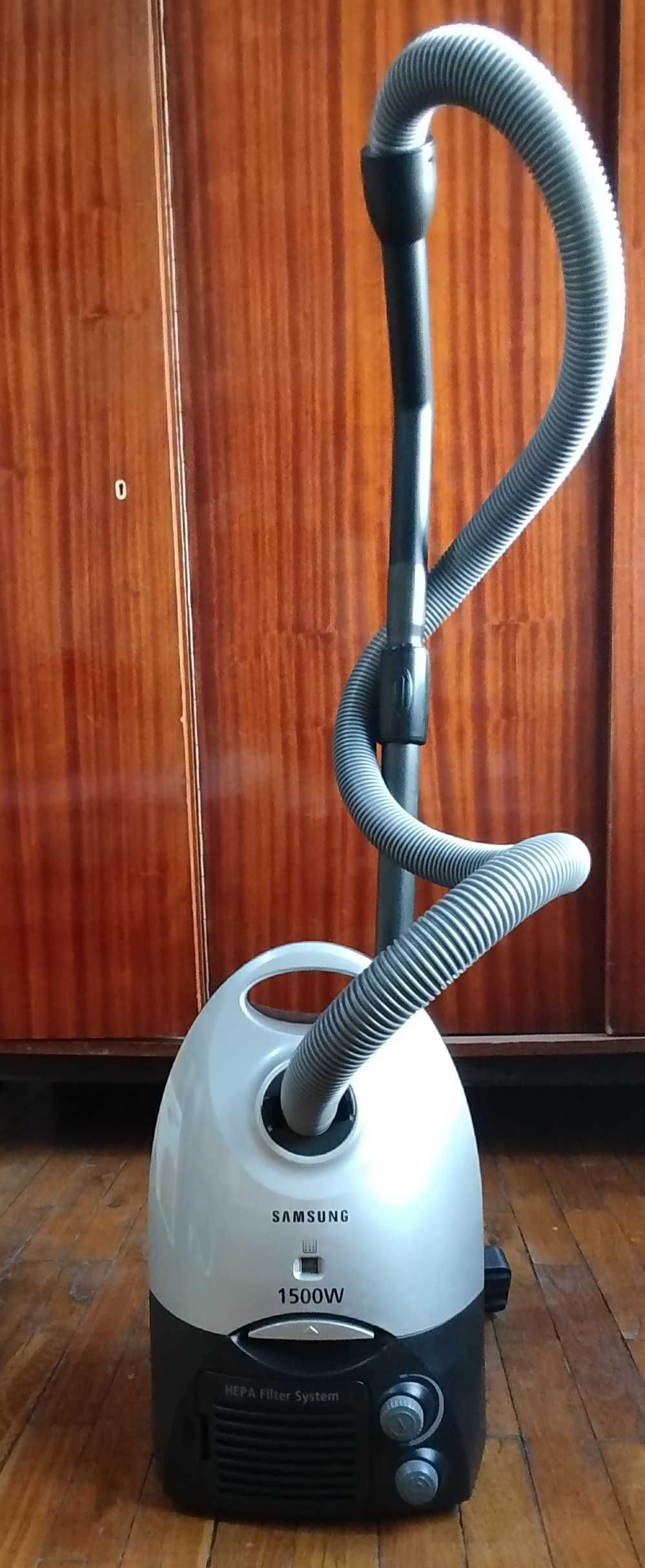 Стир маш (Artel ARTSE65P) + 2 пылесоса (Samsung SC4046+Samsung SC5377)