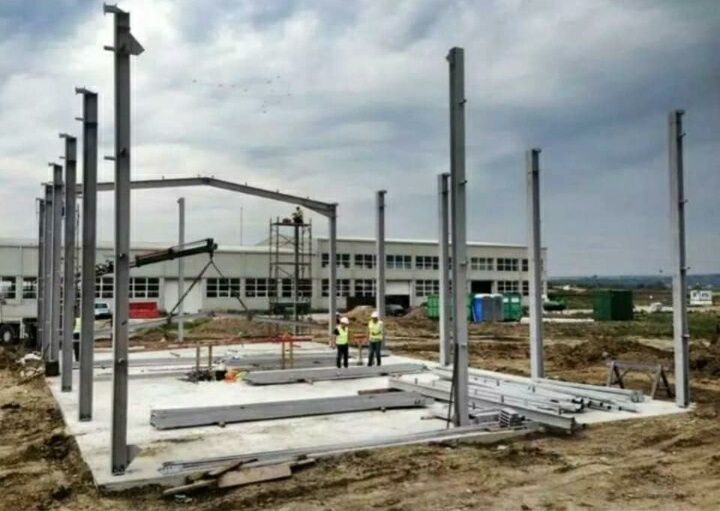 Vând hală metalica 10 X 10