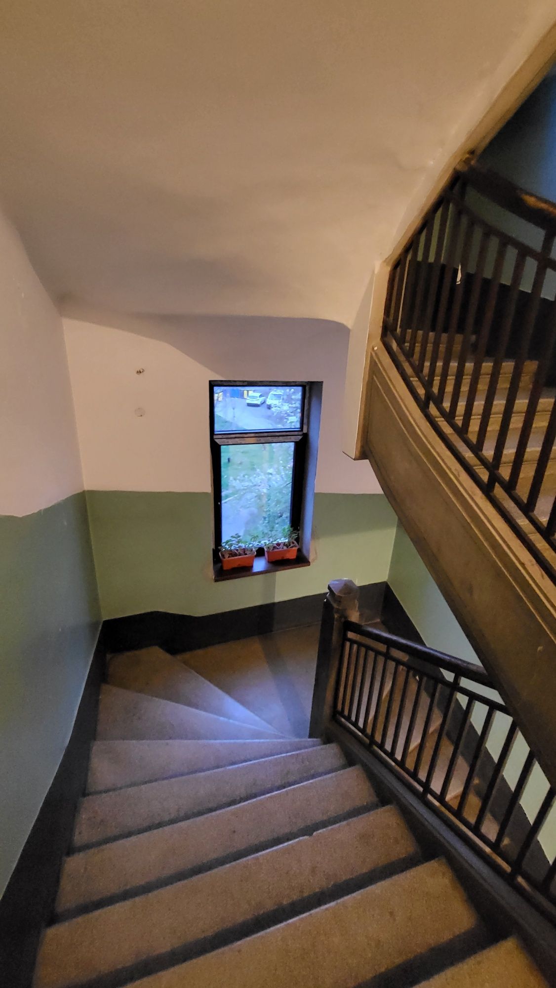 Oferta vânzare 4 camere zona Ferdinand (Dimitrov)