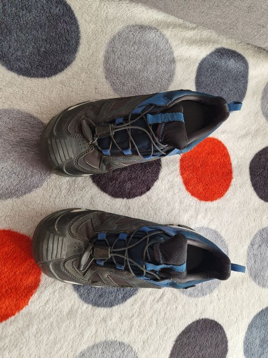 Incaltaminte drumeție Quechua Crossrock marimea 37
