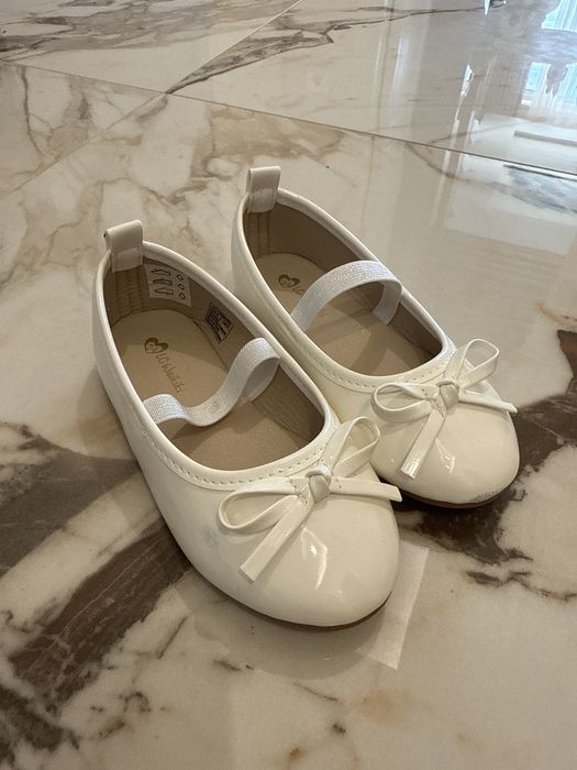 Обувки за момиче