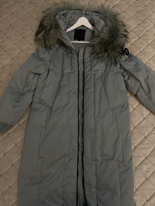 Зимний пуховик            .