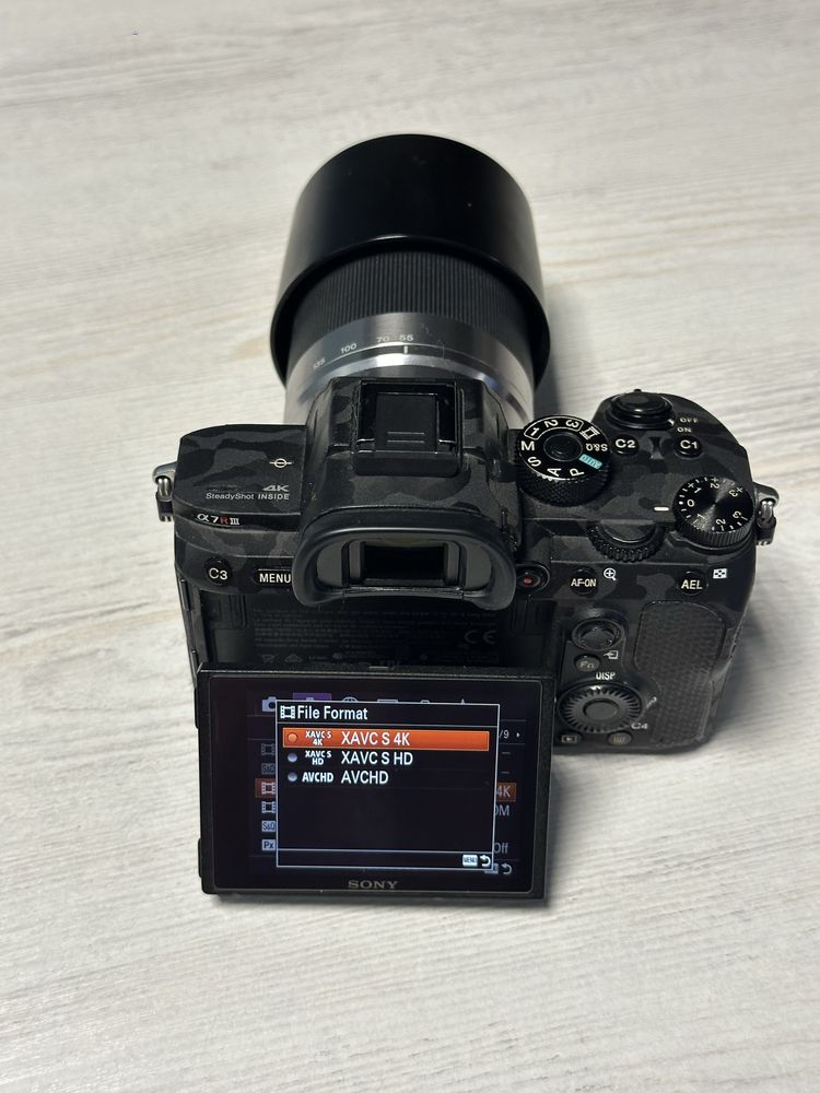 Sony alpha a7 r III + 55 210 mm линза