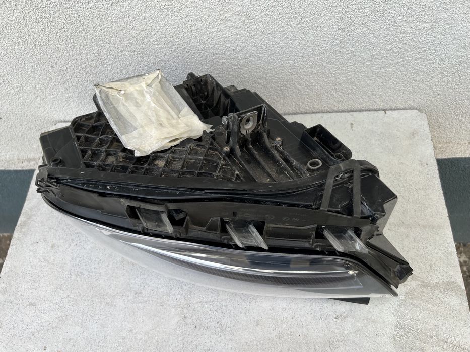 Far stanga Mercedes GLA W247 Full LED ILS 19-22 Original Europa