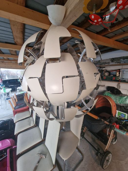 Lampe suspendate in stare buna