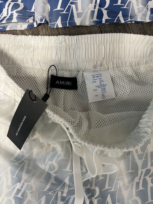 Compleu amiri alb cu albastru, M