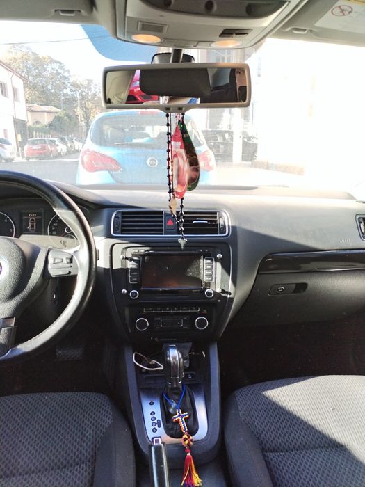 Vând WV Jetta 2012 automat