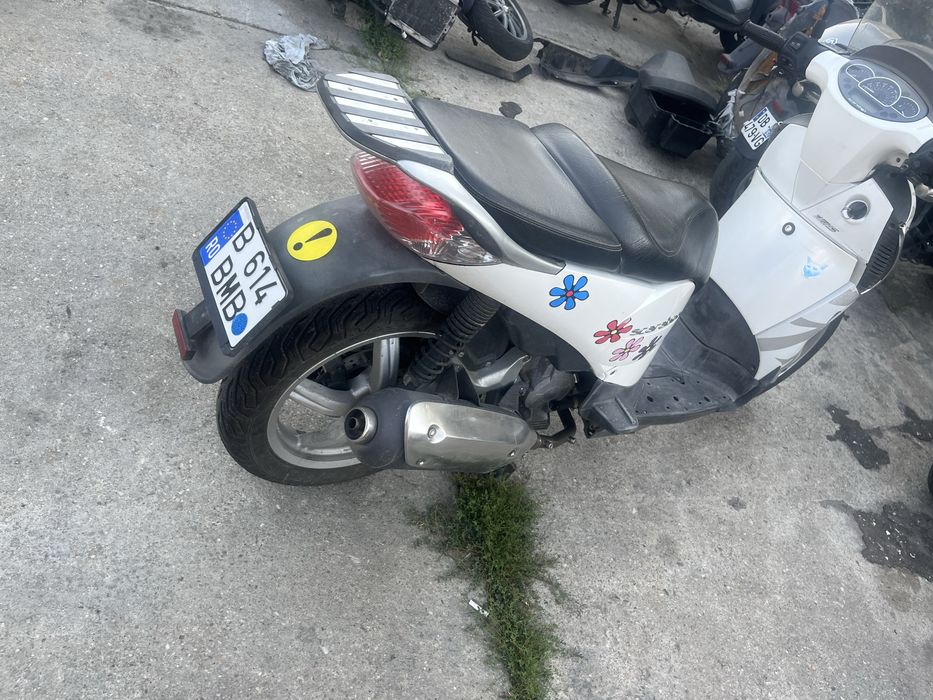 Aprilia Scarabeo Light 125 cc