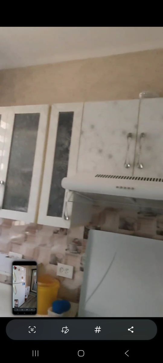 2/1/5.  Сергели 4. (Ярмарка 400 м). Квартира 60 м². Не торец, с ремонт