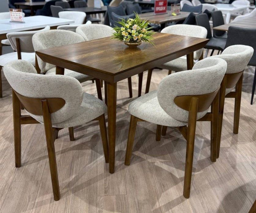 Стол и стулья по акции