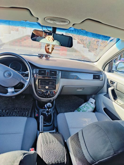 Chevrolet lacetti juda yaxshi holatda