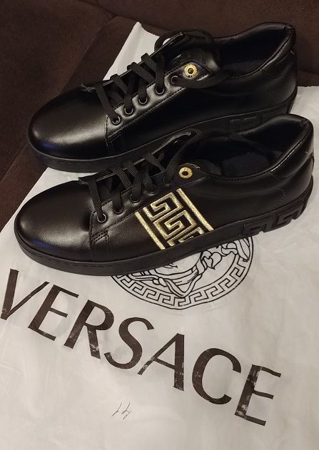 Страхотни обувки Versace