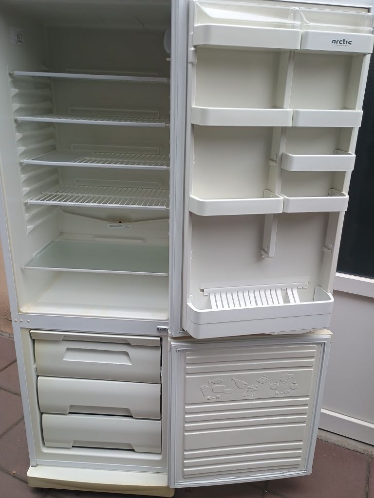 Combină frigorifica Artic CZN501 /frigider