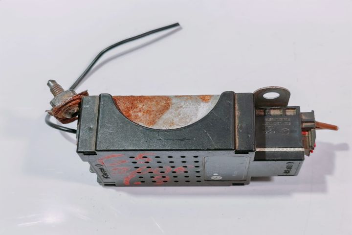 Amplificator Antena 1K6035570F Volkswagen VW Golf a 5-a generatie