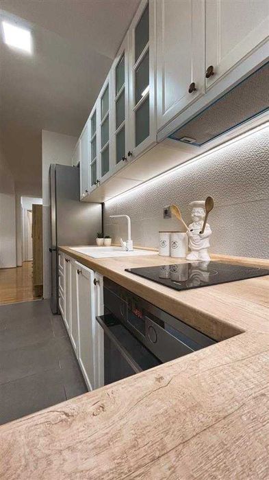 Дава се под наем Двустаен апартамент в Бургас, Лазур - 63 кв.м за 234.6 € - Снимка #2