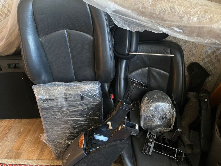 Продам сиденье Мерседес 211