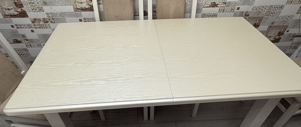 Продам стол кухонный