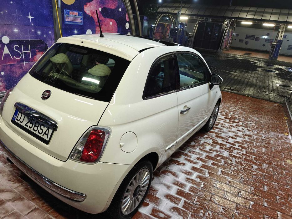Vând fiat 500 2008