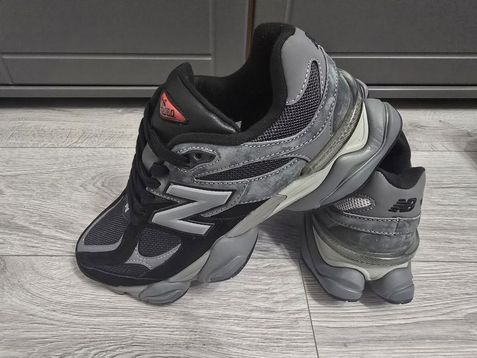 New balance 9060 nr 43 int 27,5 cm preț 350 lei