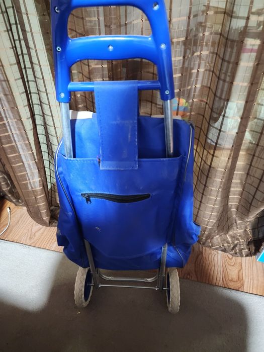 Продам сумку с колёсами фирменная