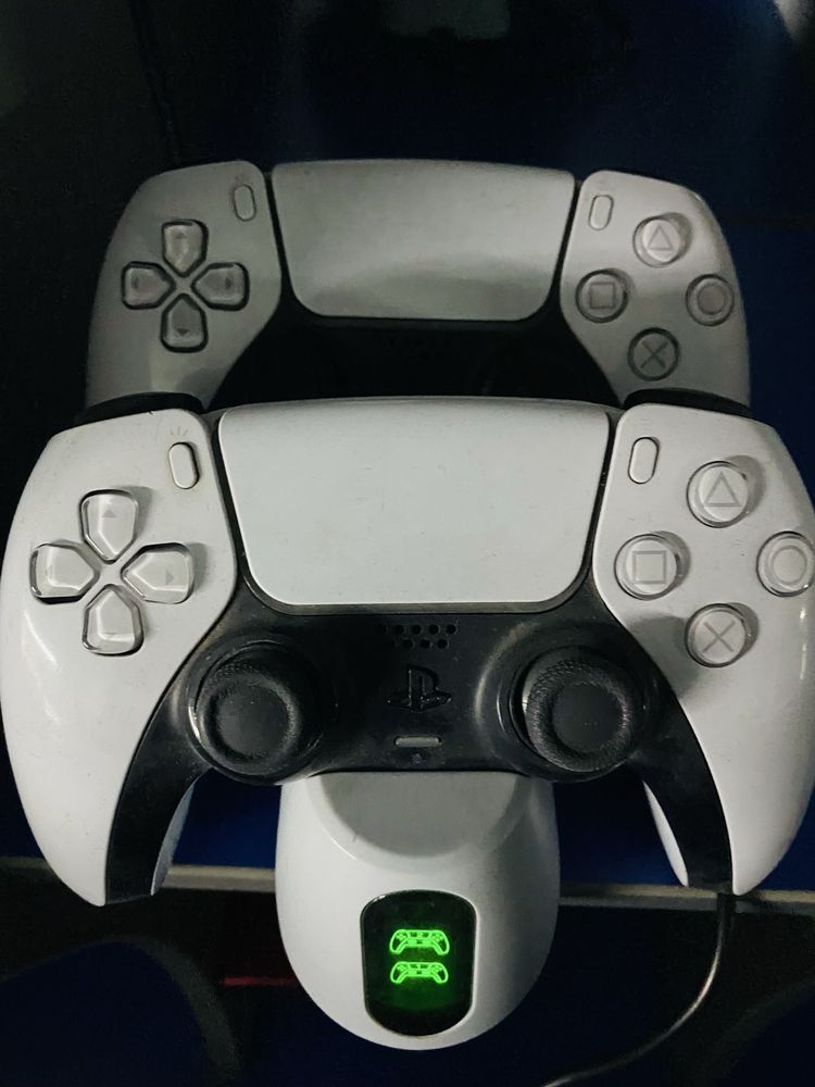 Плейстэйшн 5 срочно продается с играми