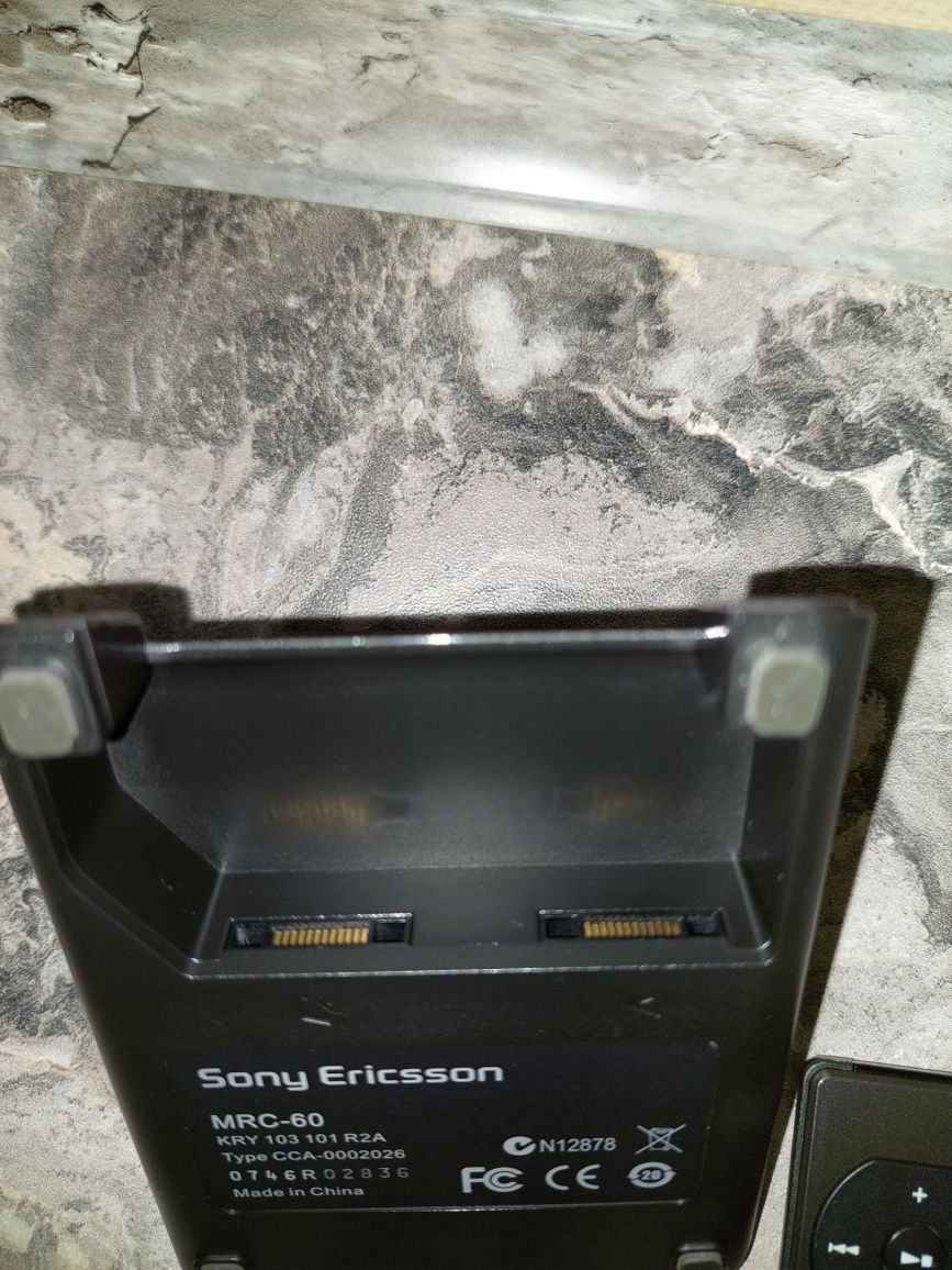 Sony Ericsson MRC - 60 cu Telecomanda