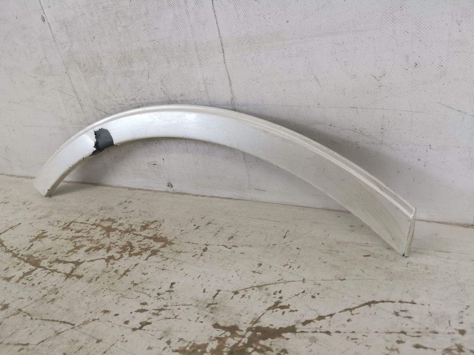 Бентли Бентайга / Bentley Bentayga Десен заден крилен разширител (овър