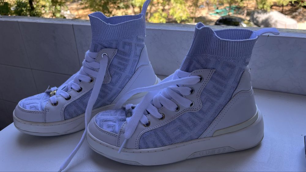 Дамски обувки Guess