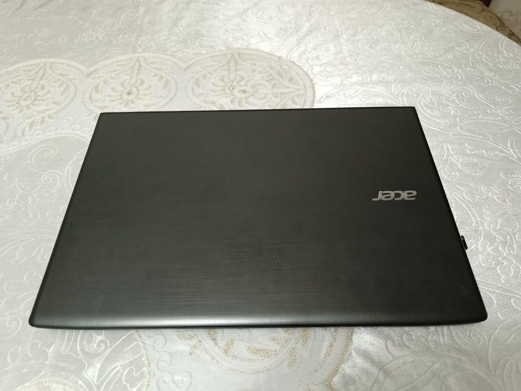 Noutbuk Acer Aspire E15