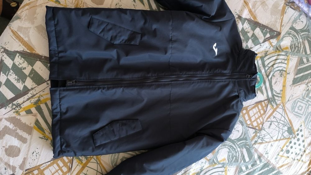 Зимно яке, футболен клуб ДИТ