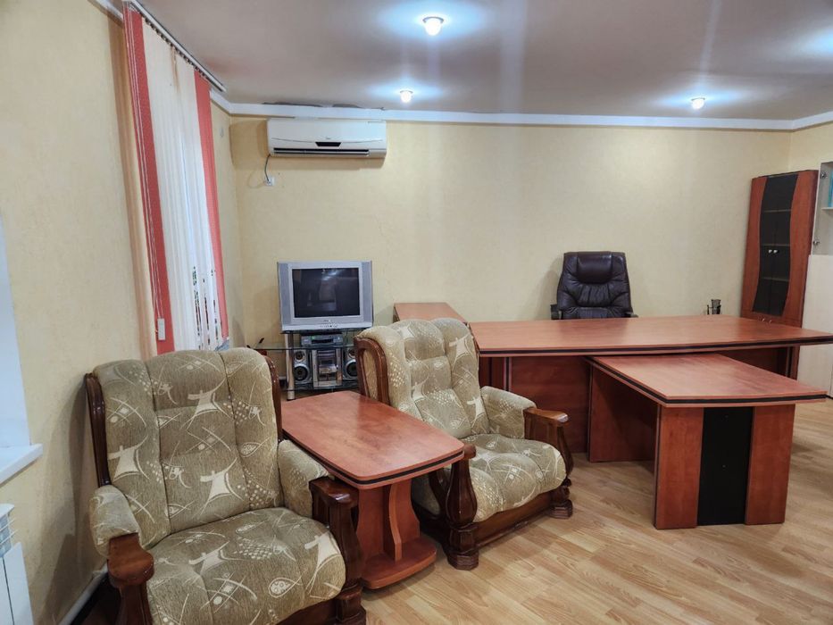 Продается набор кабинета руководителя из красного дерева