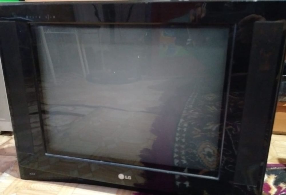 Продам телевизор LG