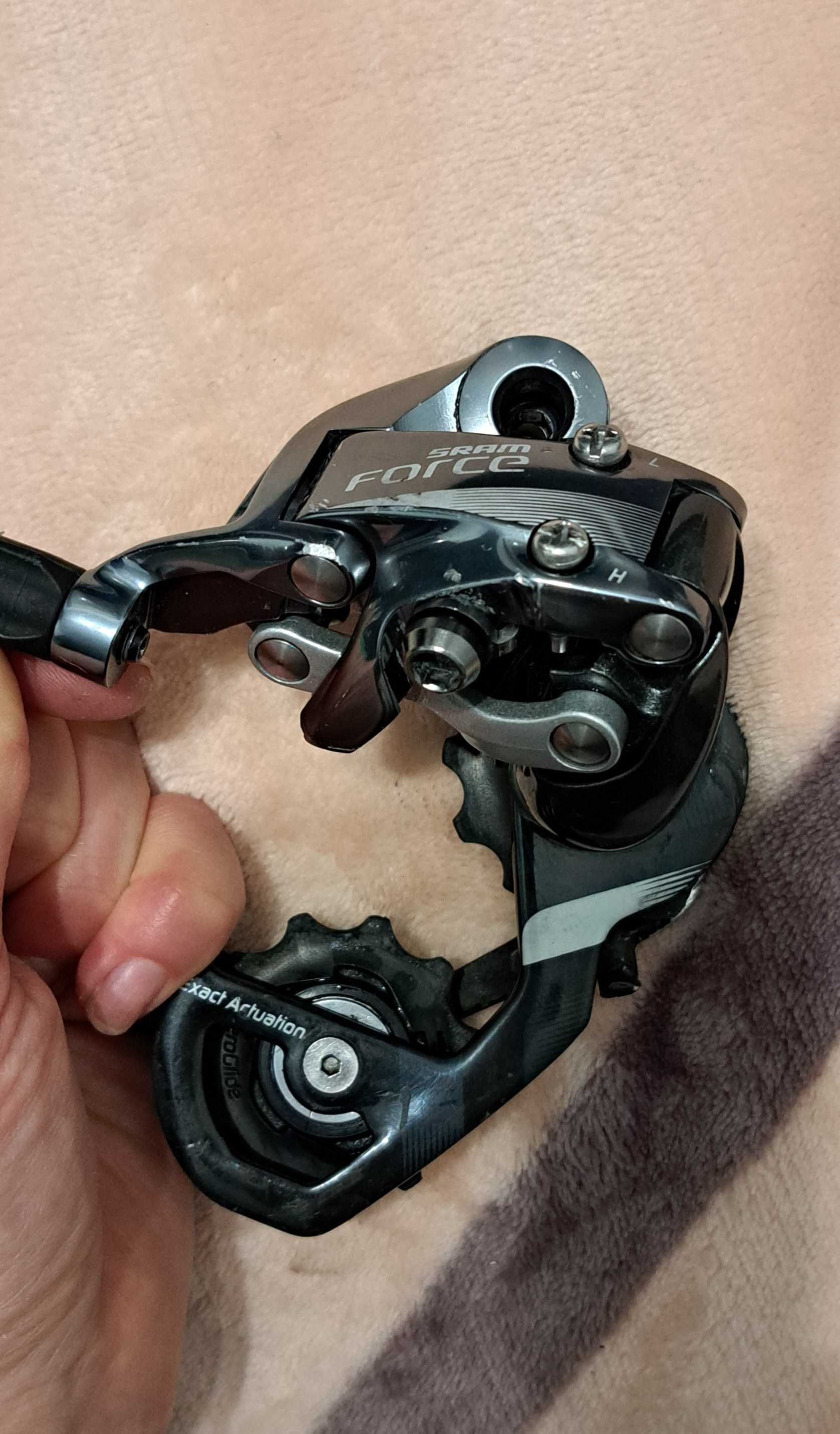 Schimbator spate Sram Force 22, short cage