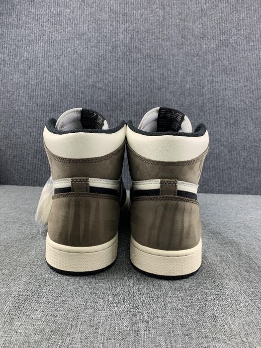 Jordan 1 Retro High Dark Mocha