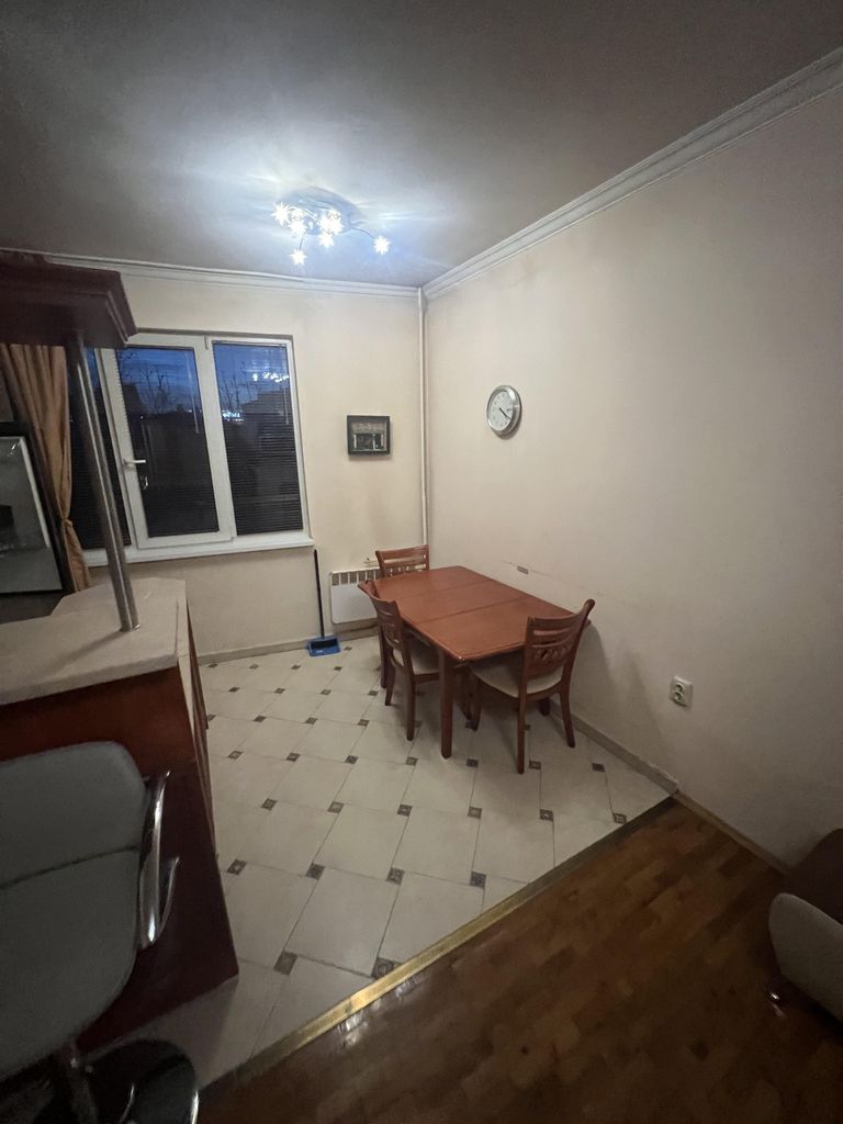 Дава се под наем Тристаен апартамент в София, Център - 86 кв.м за 750 € - Снимка #4