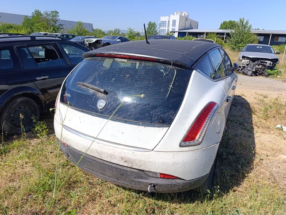 Lancia на части delta